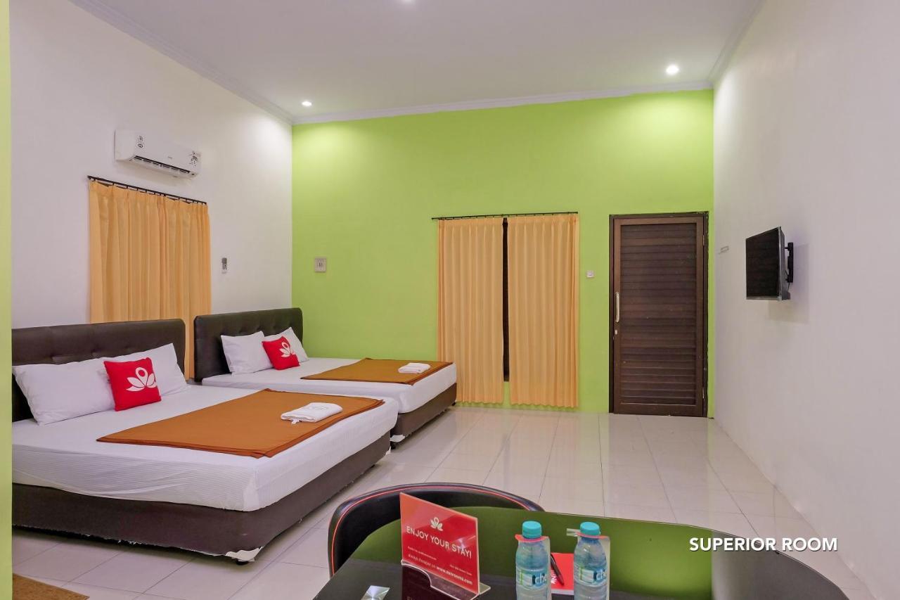מאלאנג Zen Rooms B Walk Batu מראה חיצוני תמונה
