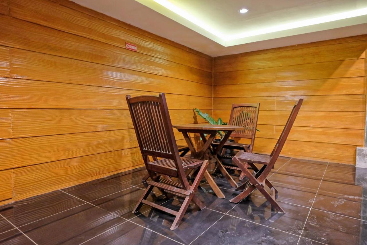 מאלאנג Zen Rooms B Walk Batu מראה חיצוני תמונה