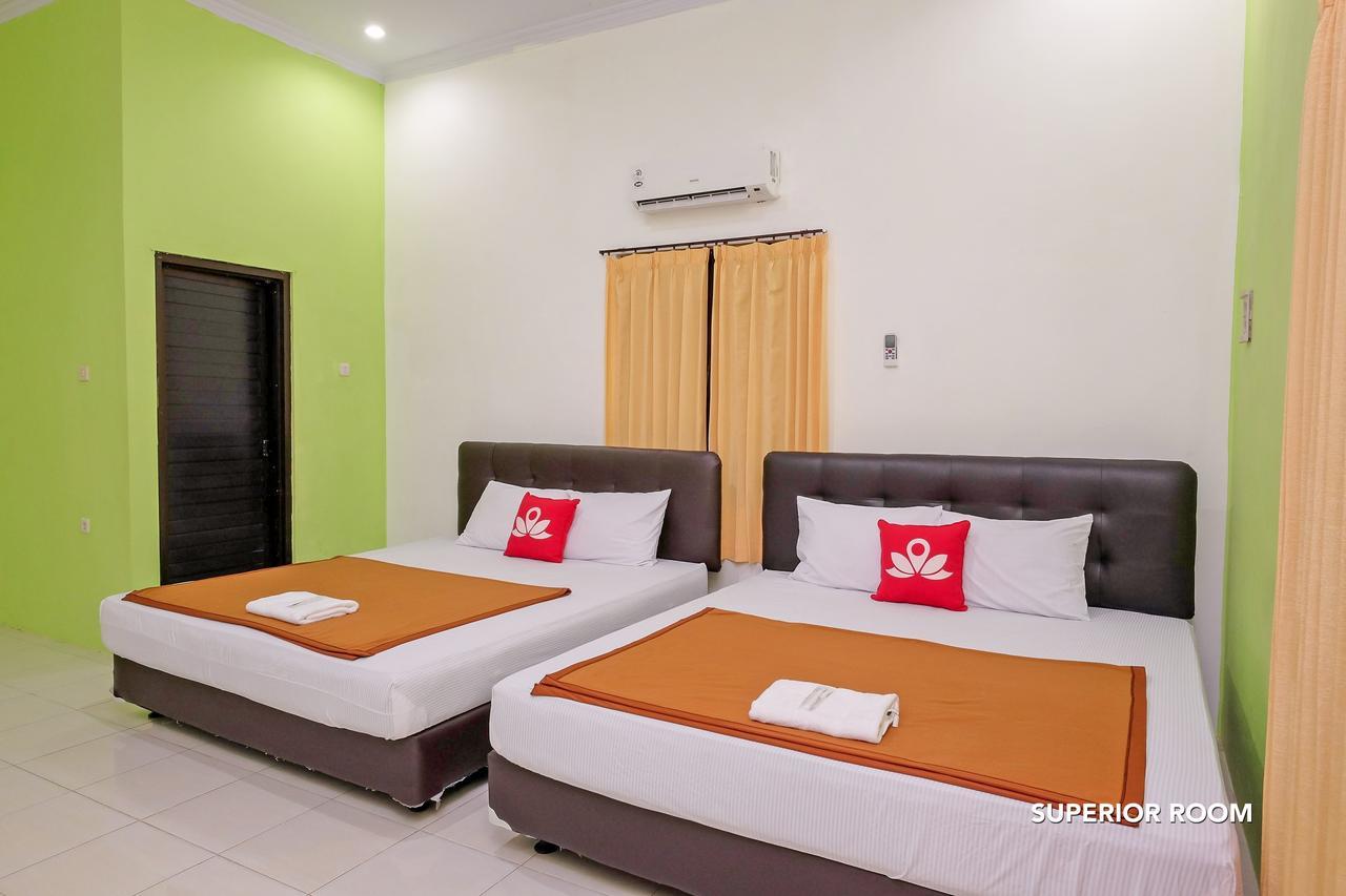 מאלאנג Zen Rooms B Walk Batu מראה חיצוני תמונה